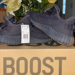 Yeezy boost cinders 350